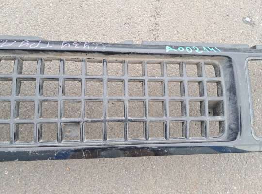купить Решетка радиатора Trooper I на Isuzu Trooper II (LS)