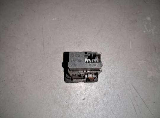 купить Кнопка обогрева заднего стекла на Rover 400 RT