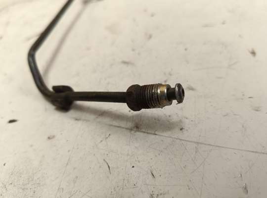 Патрубок (трубка, шланг) на Mitsubishi Space Runner N50