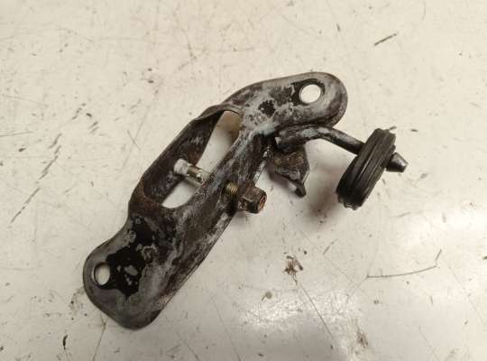 купить Кронштейн заднего рычага на Ford Mondeo III