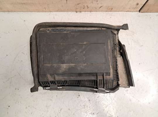 Корпус салонного фильтра BM3460093 на BMW 5 (E39)