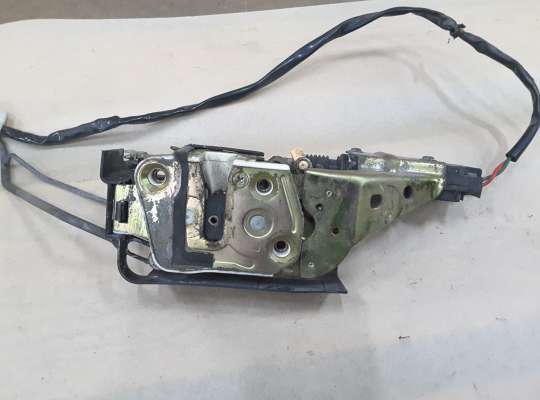 купить Замок боковой двери на Mazda 323 (BA) 323C/ 323F/ 323S/ 323P