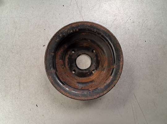 Шкив водяного насоса (помпы) OP2058935 на Opel Monterey A