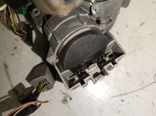 купить Замок зажигания с ключом на Ford Focus I