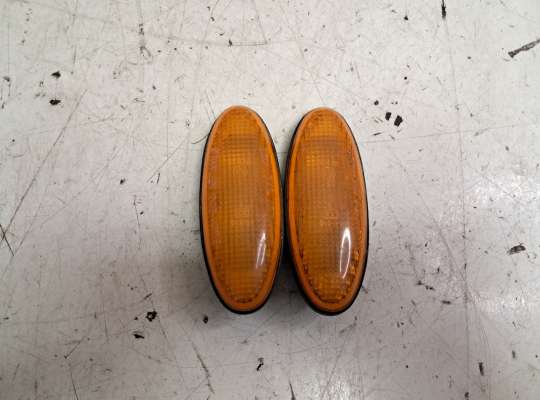 купить Повторитель поворота в крыло на Mazda 626 IV GE