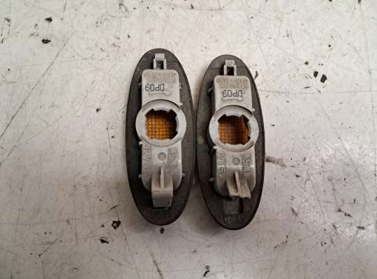 купить Повторитель поворота в крыло на Mazda 626 IV GE