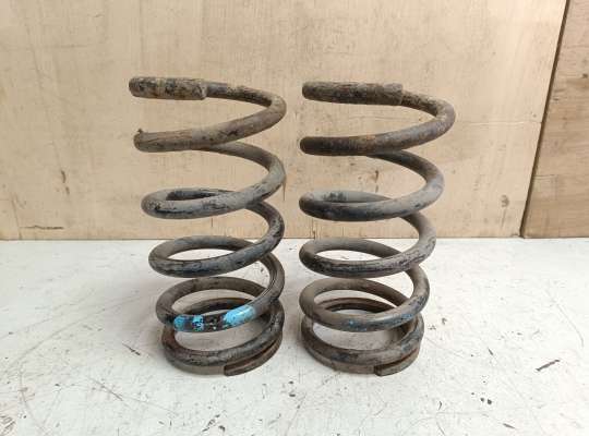 Пружина подвески MT552722 на Mitsubishi Space Wagon (N9_W, N8_W, UG)