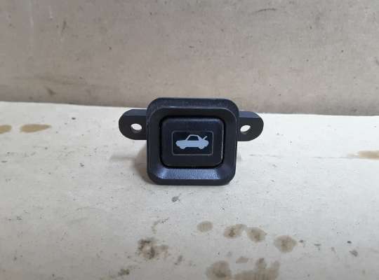 Кнопка открывания багажника HD14604 на Honda CR-V II (RD_)