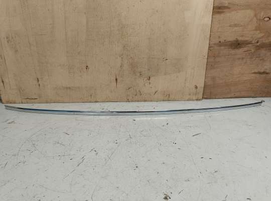 купить Молдинг крышки багажника на Volkswagen Polo Mk5 (6R/6C)