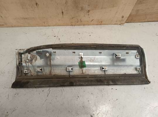 купить Накладка двери на Volkswagen Tiguan I (5N)