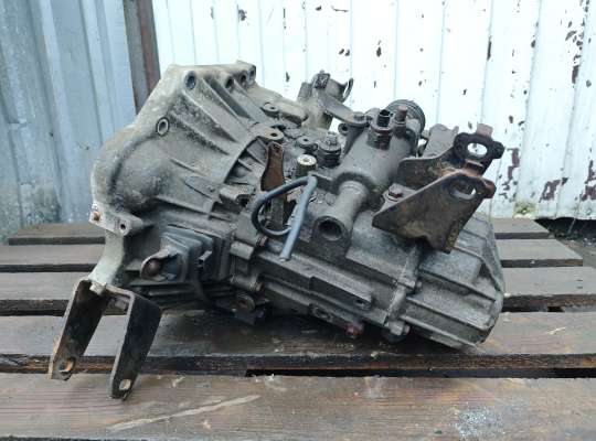 купить МКПП 6-ст. 2WD на Pontiac Vibe