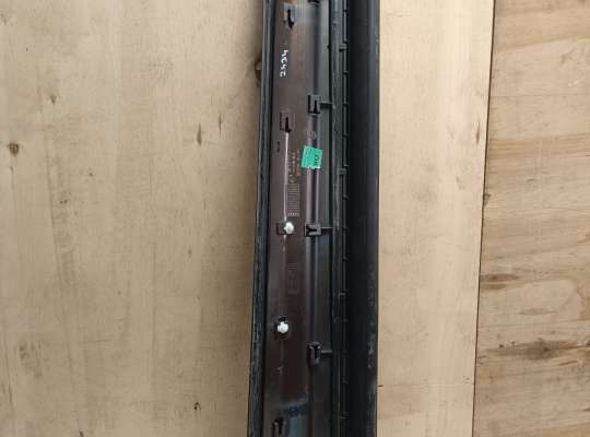 купить Накладка двери на Volkswagen Tiguan I (5N)