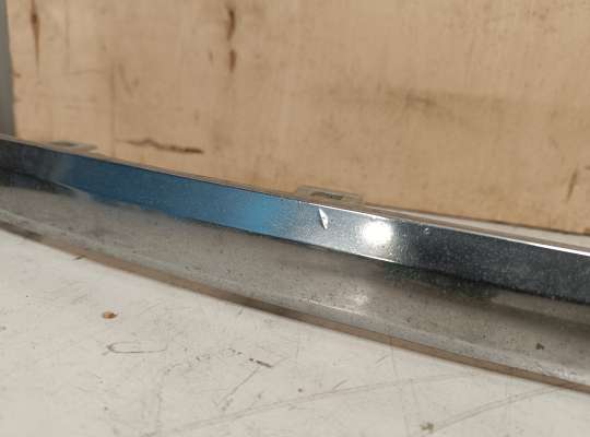 купить Молдинг бампера на Volkswagen Touareg II (7P)