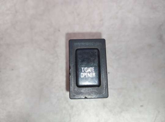 Кнопка открытия откидной двери OP1750887 на Opel Frontera A