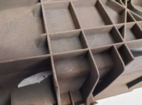 купить Кронштейн (площадка) аккумулятора (АКБ) на Renault Master III