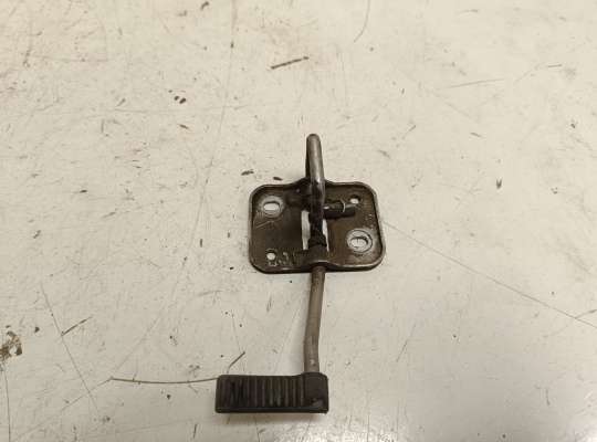 купить Крючок капота на Volkswagen Polo Mk5 (6R/6C)