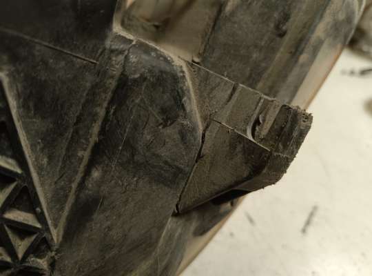 Фара передняя на Nissan Serena II C24 (Japan)