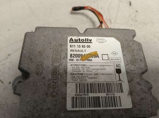 ЭБУ AIRBAG (электронный блок управления подушками безопасности) на Renault Master III