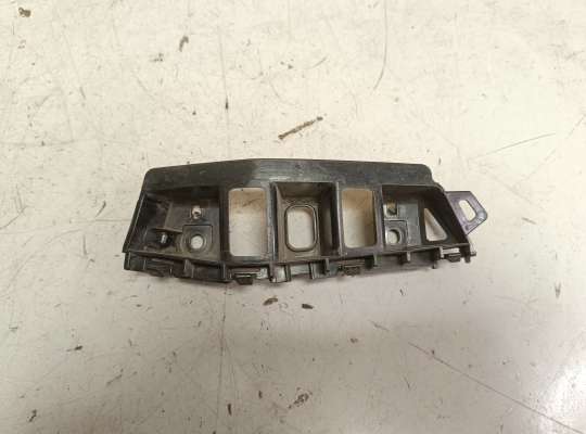 купить Кронштейн бампера на Volkswagen Touareg II (7P)