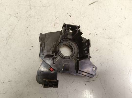 купить Подрулевой шлейф (кольцо SRS) на Ford Focus I