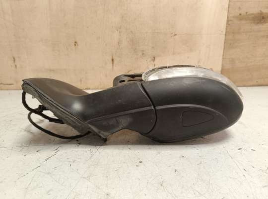 купить Зеркало боковое на Volkswagen Golf VI (5K)