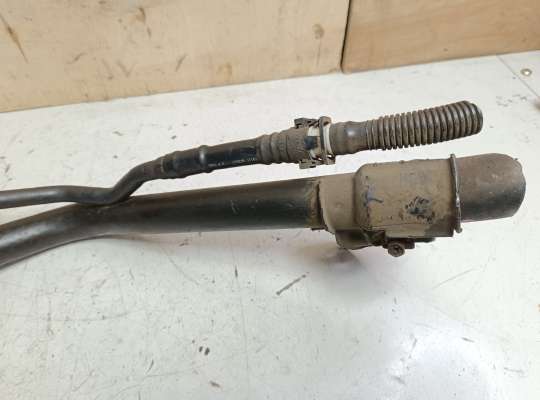 купить Горловина топливного бака на Nissan Note (E11)