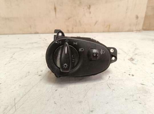 купить Блок управления (фарами) светом на Ford Focus I