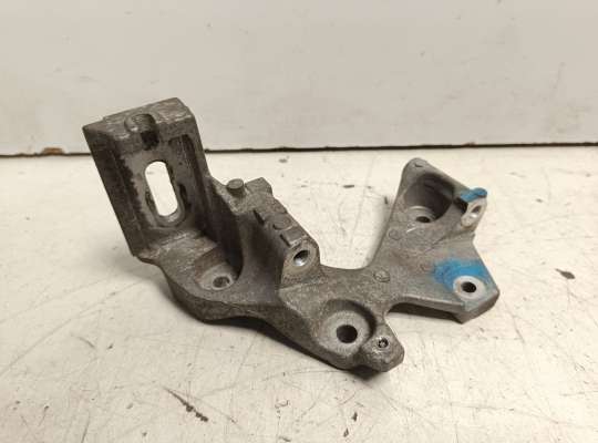 Кронштейн прочее на Nissan Qashqai I (J10)