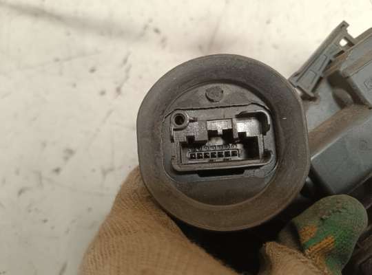 купить Замок боковой двери на Volkswagen Golf VI (5K)