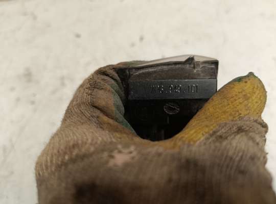 купить Повторитель в зеркало на Volkswagen Touareg II (7P)