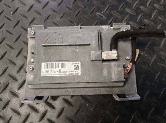 купить Дисплей информационный на Peugeot 2008