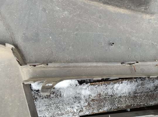 купить Бампер передний на Pontiac Vibe