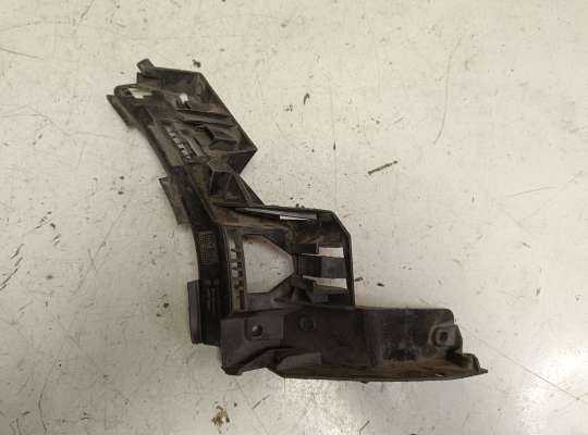 Кронштейн бампера VG2579004 на Volkswagen Golf Plus (5M1)