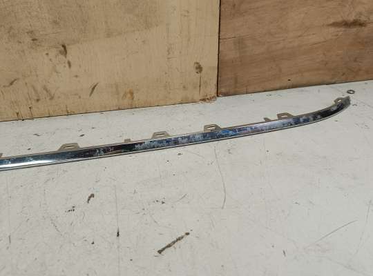 купить Молдинг решетки бампера на Volkswagen Passat B8 (3G)