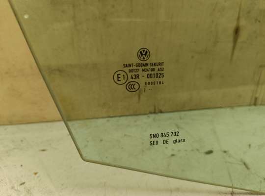 купить Стекло боковое двери на Volkswagen Tiguan I (5N)