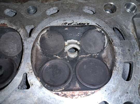 купить Головка блока цилиндров (ГБЦ в сборе) на Honda Civic VIII (4D, 5D)
