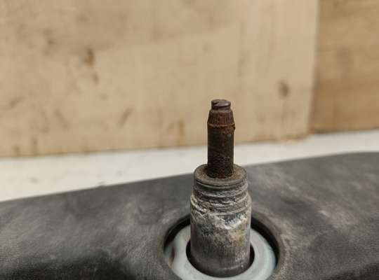 купить Моторчик дворников (стеклоочистителя) на Pontiac Vibe