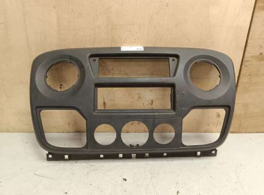 купить Рамка консоль центральный на Renault Master III