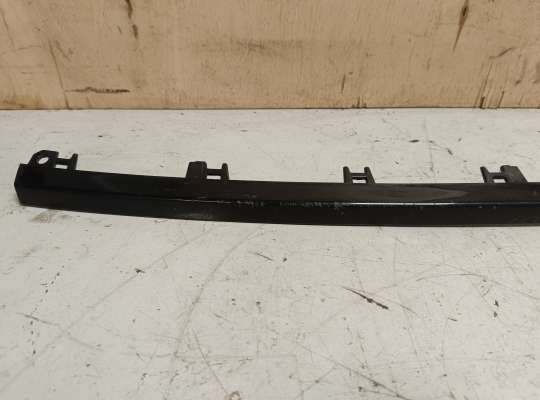 купить Молдинг бампера на Volkswagen Touareg II (7P)