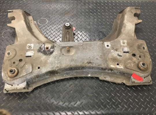 Балка подвески передняя (Подрамник)