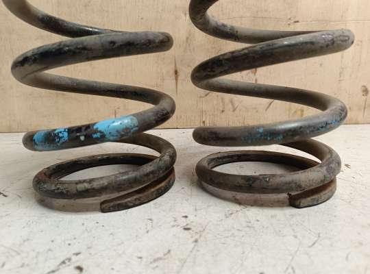 Пружина подвески на Mitsubishi Space Wagon (N9_W, N8_W, UG)