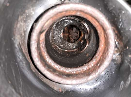 купить Горловина топливного бака на Nissan Cube Z11