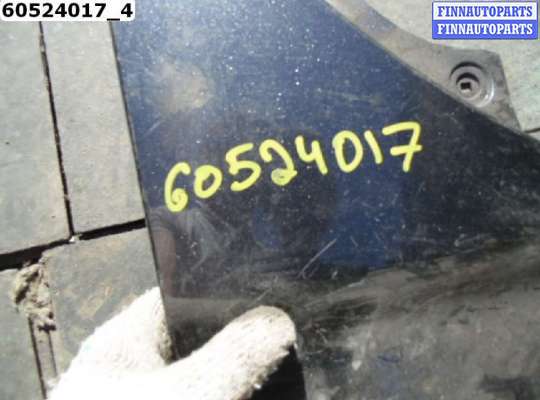 купить Накладка двери багажника правая на Toyota RAV4 III (XA30)