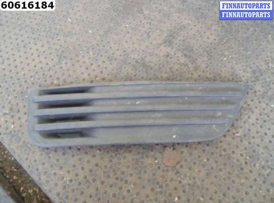 Решетка в бампер правая FO1626062 на Ford Focus II
