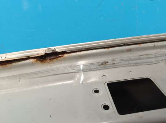 купить Крышка багажника на Pontiac Vibe