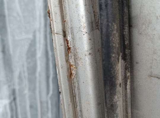 купить Дверь боковая на Pontiac Vibe