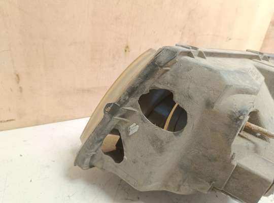 Фара передняя на Nissan Serena II C24 (Japan)