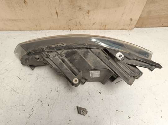 купить Фара передняя на Volkswagen Polo Mk5 (6R/6C)