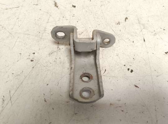 купить Петля двери на Pontiac Vibe