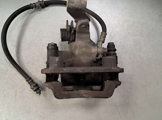 купить Суппорт на Mazda 323 (BJ) 323F/ 323S